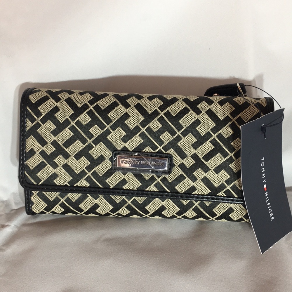 Tommy Hilfiger Wallet